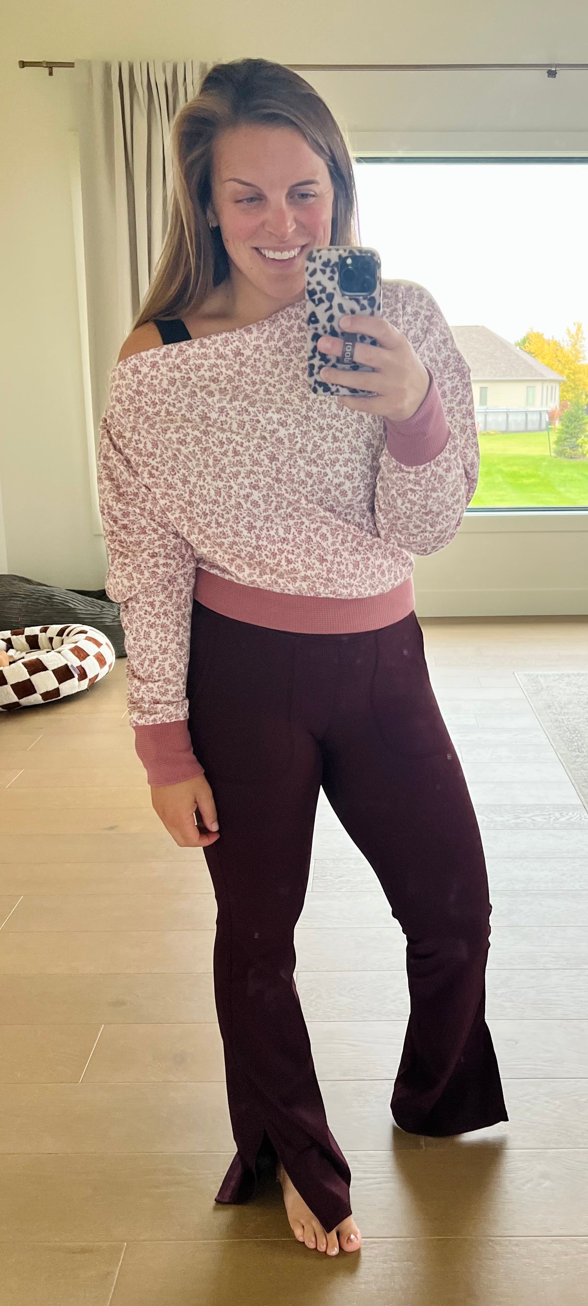 The Sporty Ribbed V Waist Flared Leggings