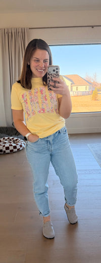 MAMA Graphic Tee