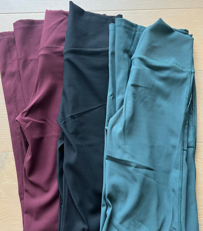 The Sporty Ribbed V Waist Flared Leggings